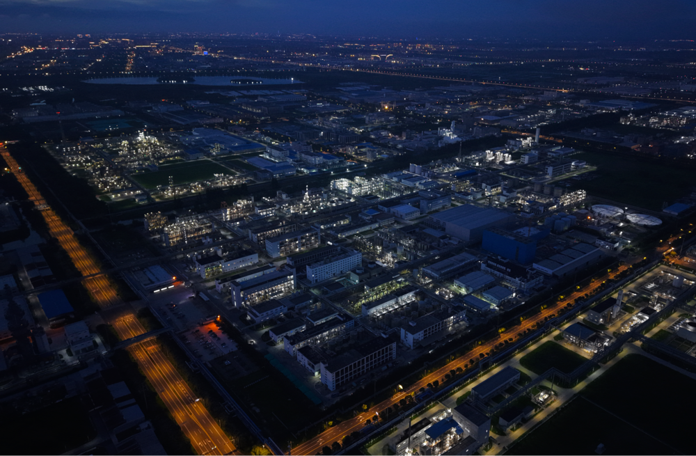 9z6mg人生就是博股份夜景（南通本部）